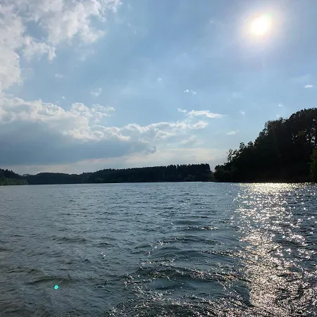 Schonfelds Oase Am See 89 *